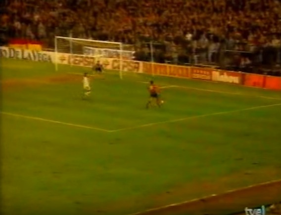 Gol de Higuera al R. Madrid