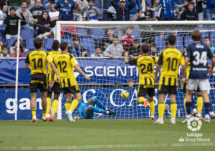 R Oviedo 2 - 1 Real Zaragoza | Crónica