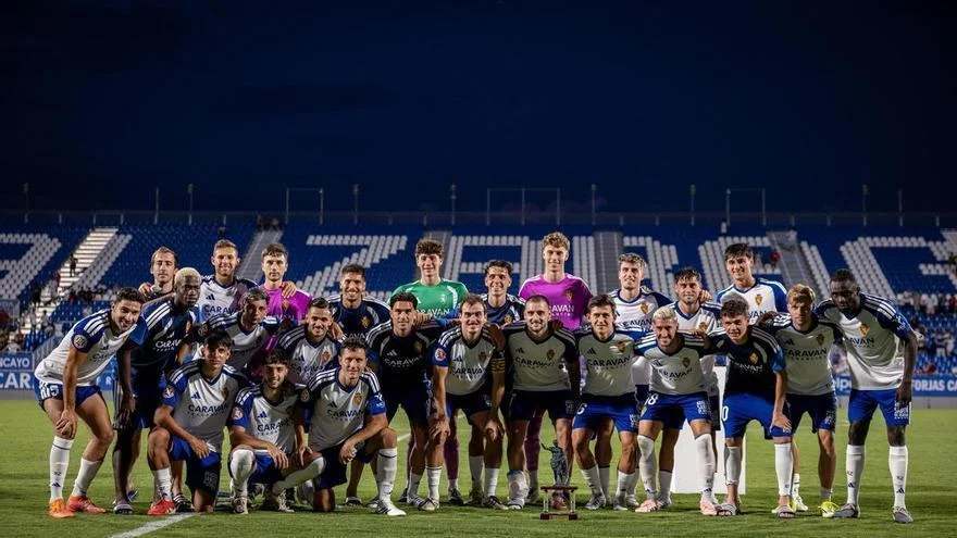 El Real Zaragoza remonta y conquista el Memorial Lapetra